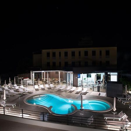 Hotel Ristorante Dante تورجانو المظهر الخارجي الصورة