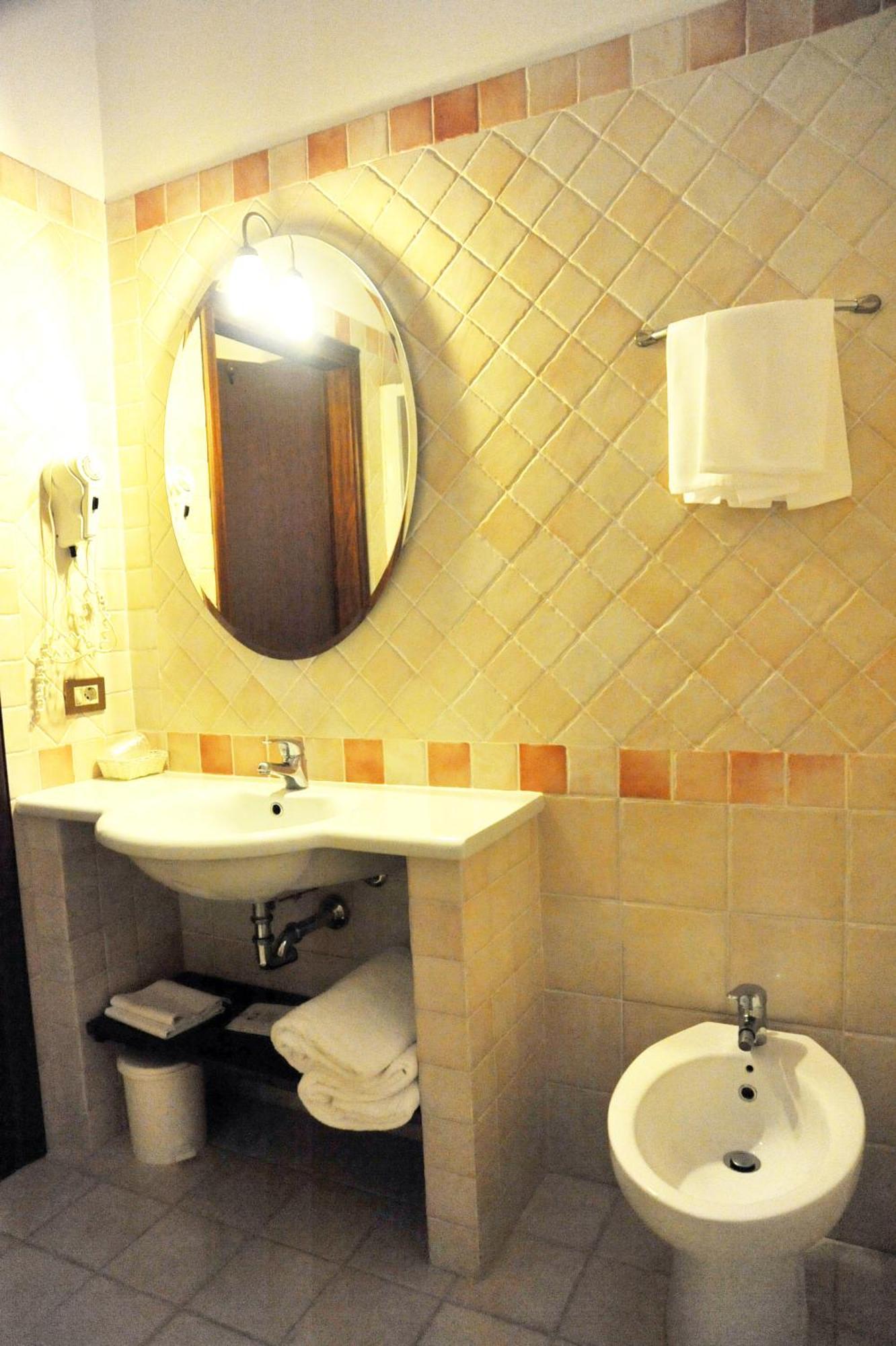 Hotel Ristorante Dante تورجانو الغرفة الصورة